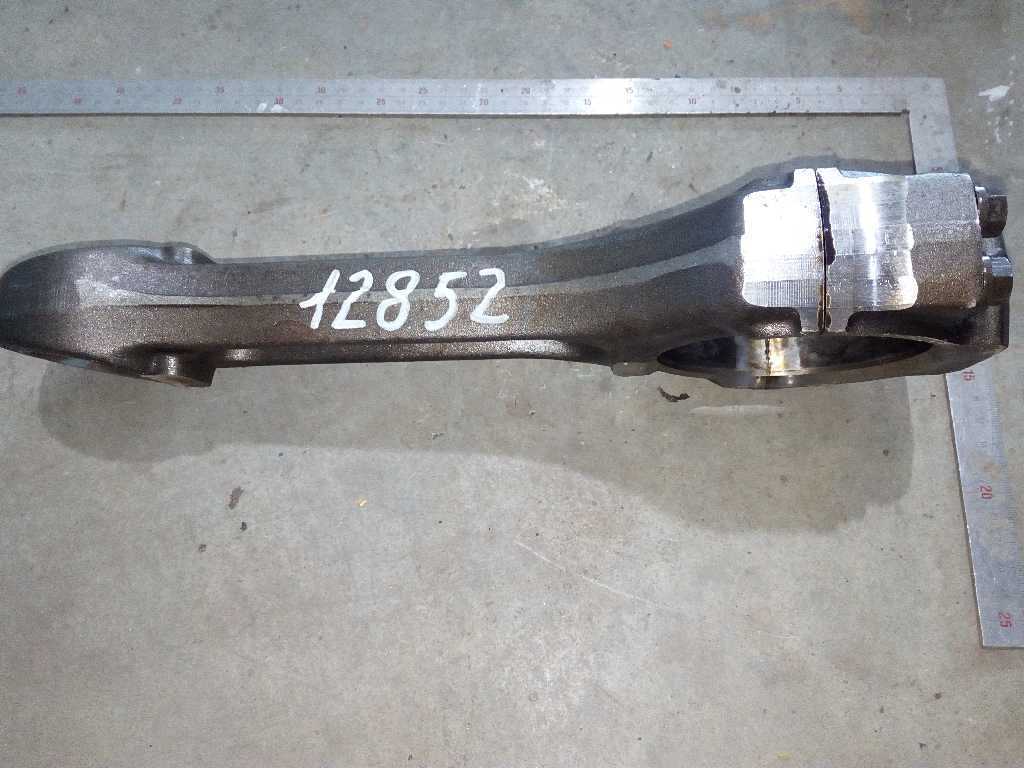 шатун XE315 б/у - 1